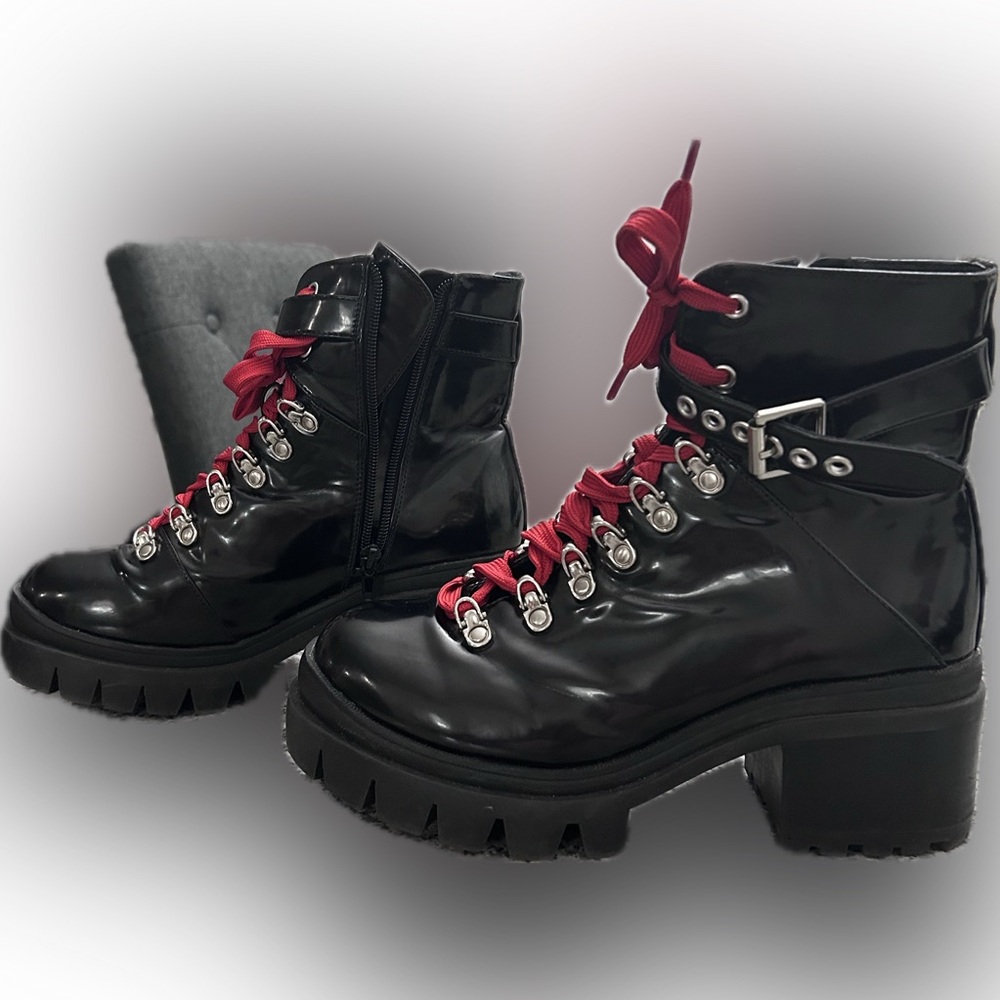 Jeffrey Campbell lug sole red laced military boot size 8m